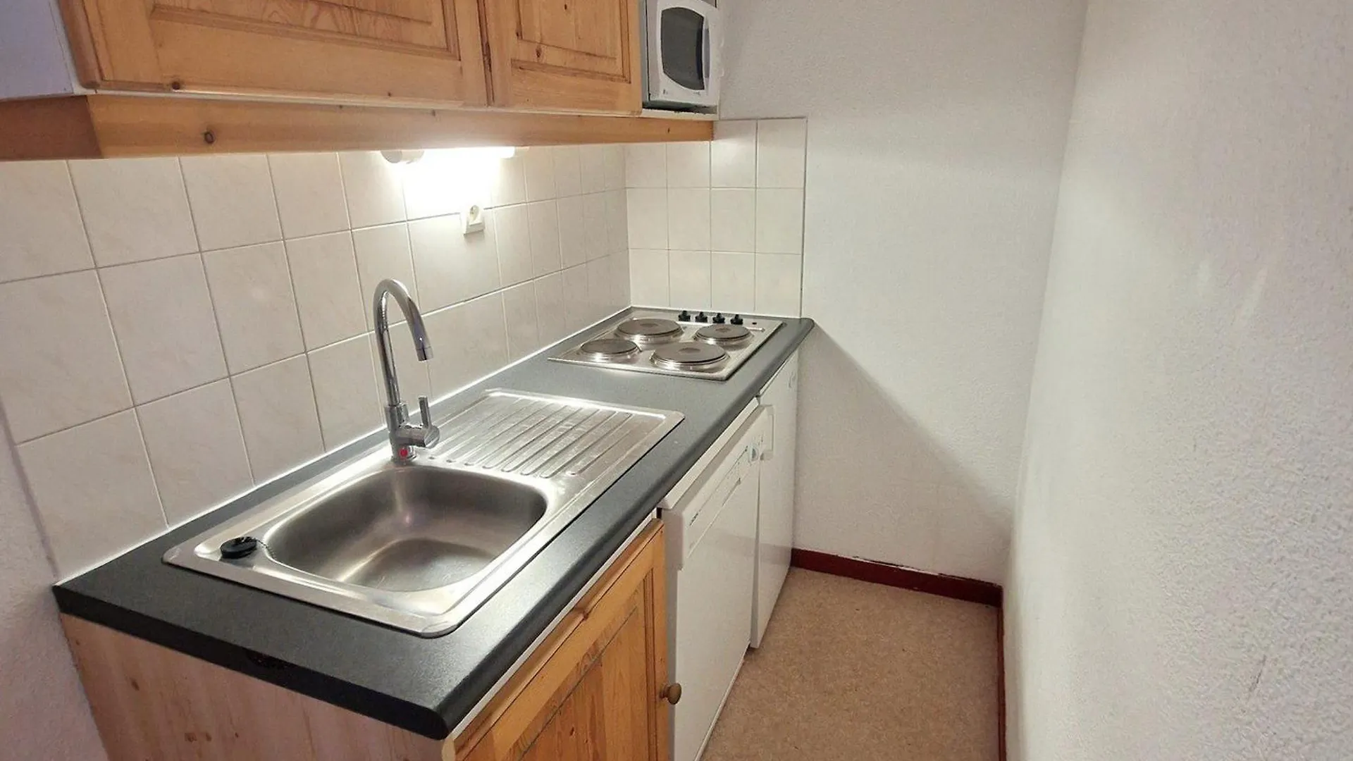 Valfrejus: 2 Pieces + Cabine, Centre Station, 4/6 Pers - Fr-1-265-199 Apartment Valfrejus