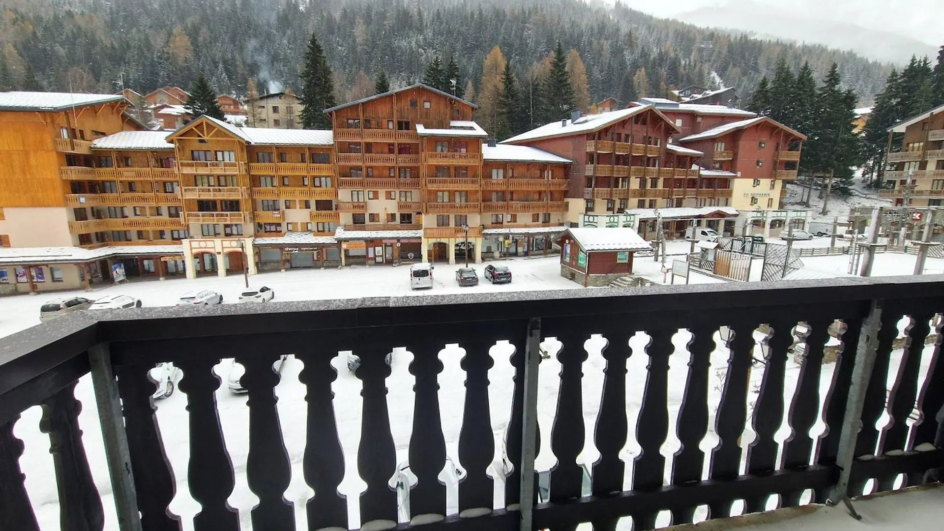 Valfrejus: 2 Pieces + Cabine, Centre Station, 4/6 Pers - Fr-1-265-199 0*, Valfrejus France
