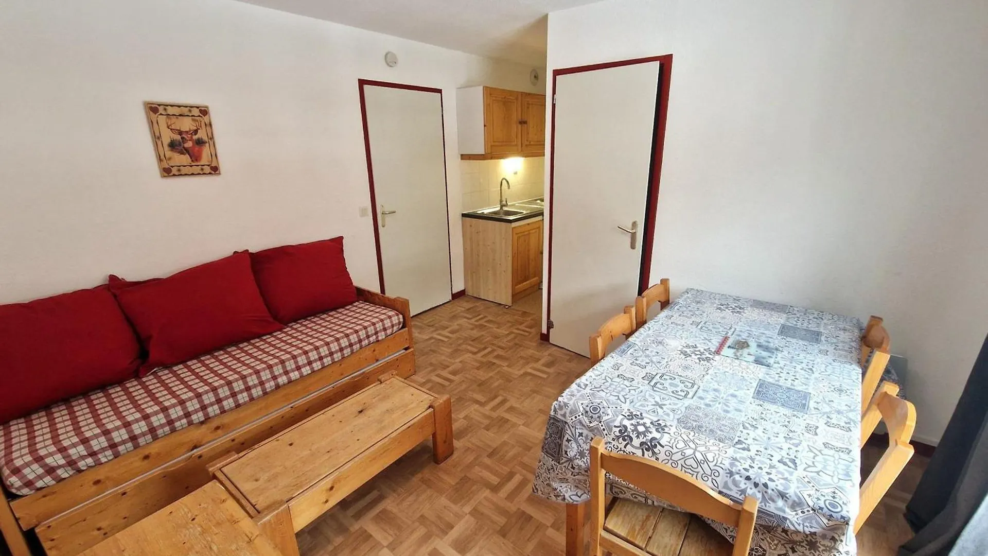 Valfrejus: 2 Pieces + Cabine, Centre Station, 4/6 Pers - Fr-1-265-199